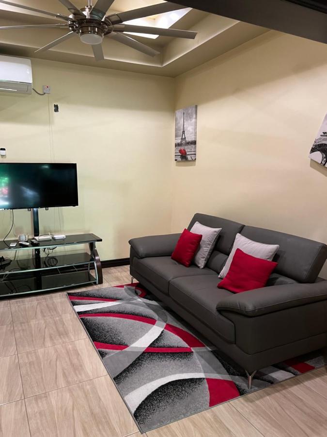 Kingston Oasis One Bedroom المظهر الخارجي الصورة