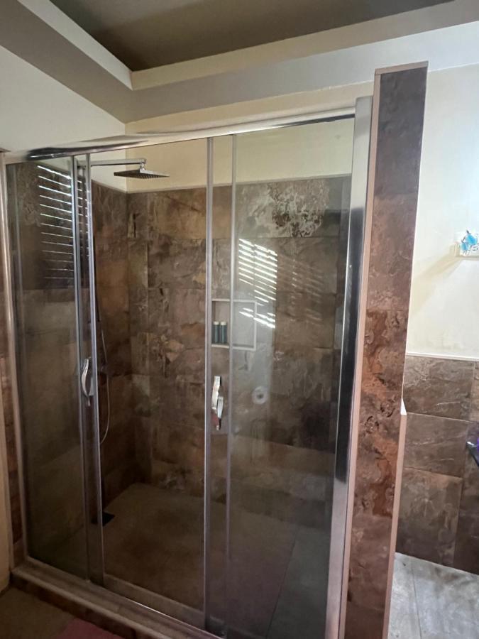 Kingston Oasis One Bedroom المظهر الخارجي الصورة